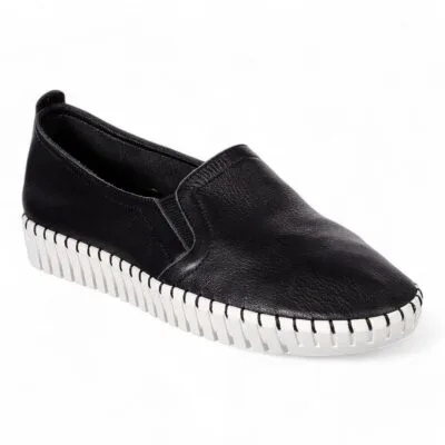 Skechers | Sepulveda Blvd - Scenic Shift - Figura 1