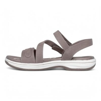 Skechers | Bayshore – Basic Necessity - Image 3